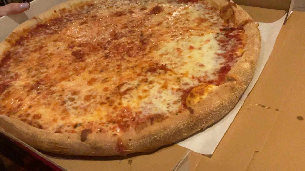 Mama's - Regular cheese pie to go for the 7 PM and 9:30 PM dinner and supper. - Pizza Near Me - Copiague, New York