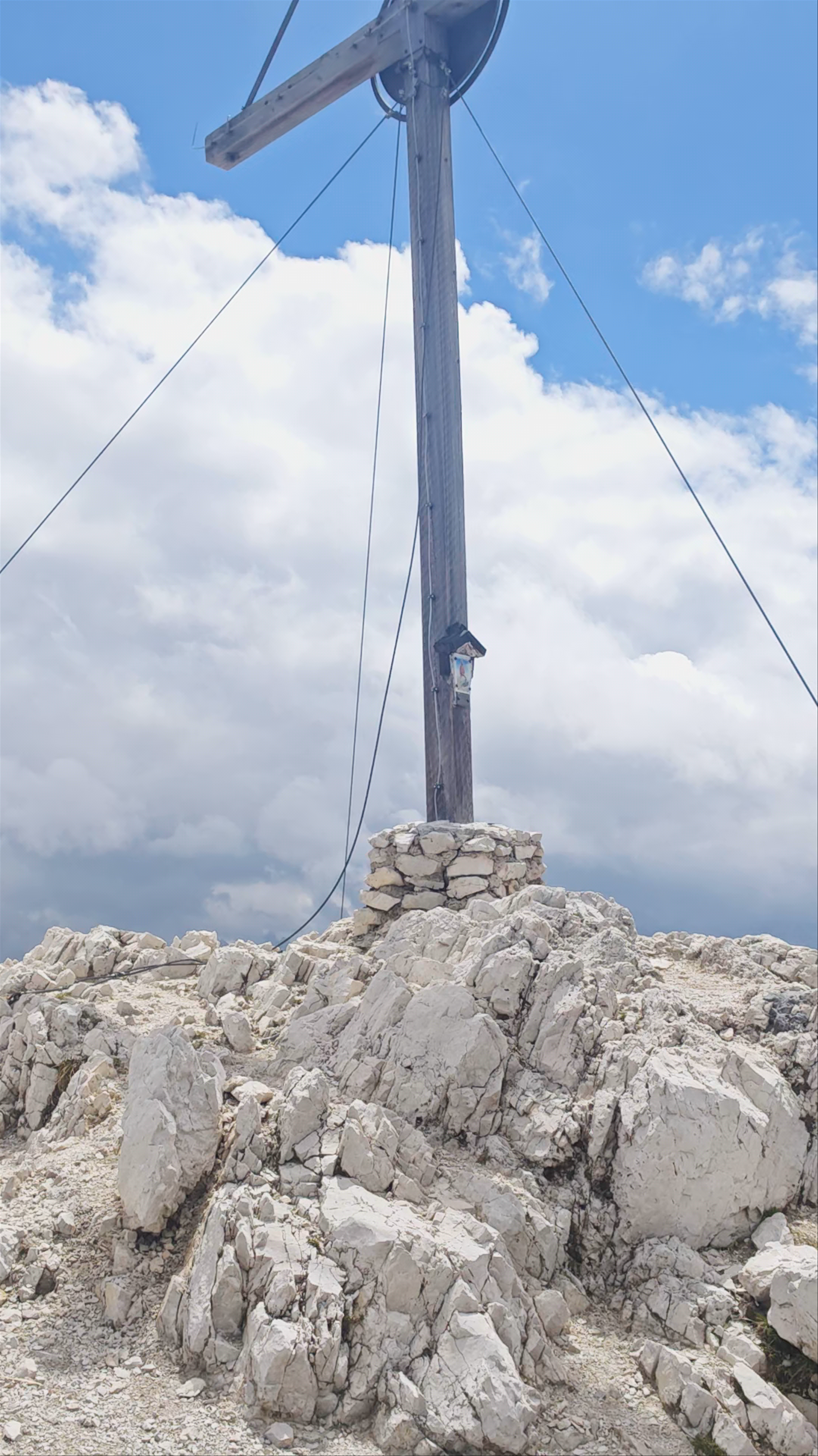 Summit Trek at Dürrenstein, Prags - Stunning Alpine Views