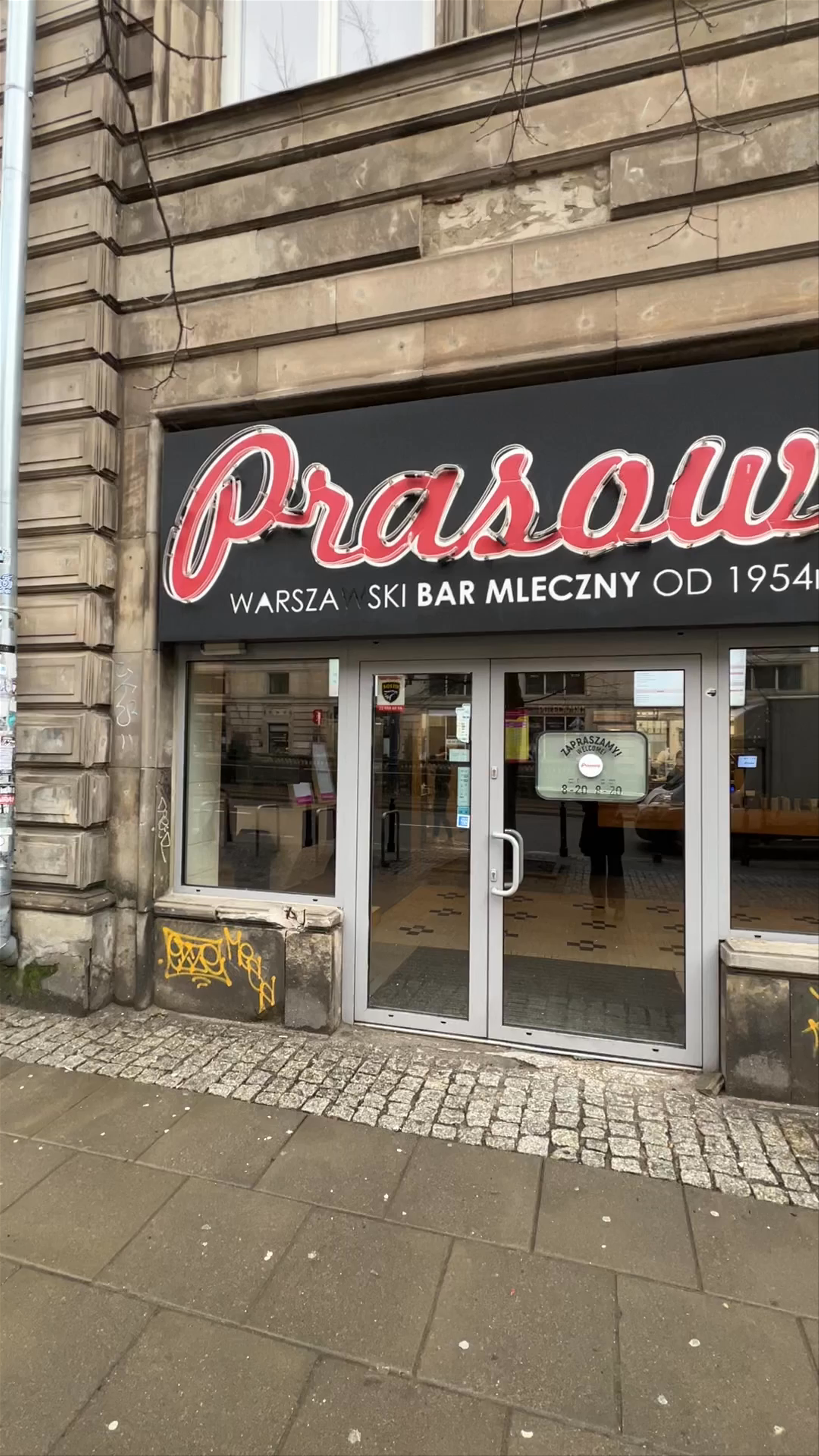 Prasowy Milk Bar: Authentic Warsaw Culinary Experience