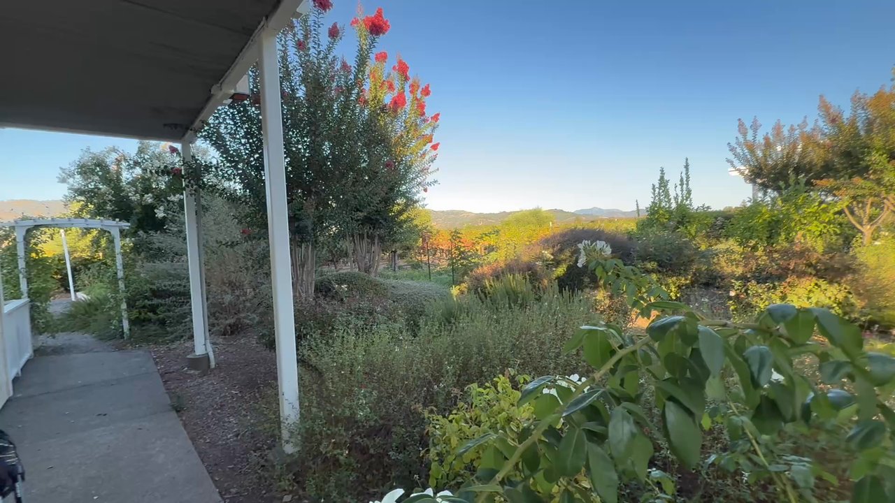 Geyserville Inn - Walking into our front door - Hotels Near Me - Geyserville, California