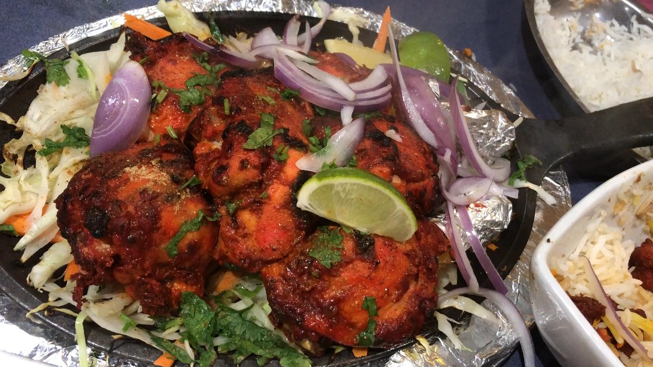 Kurrys - Indian Near Me - Farmington Hills, Michigan