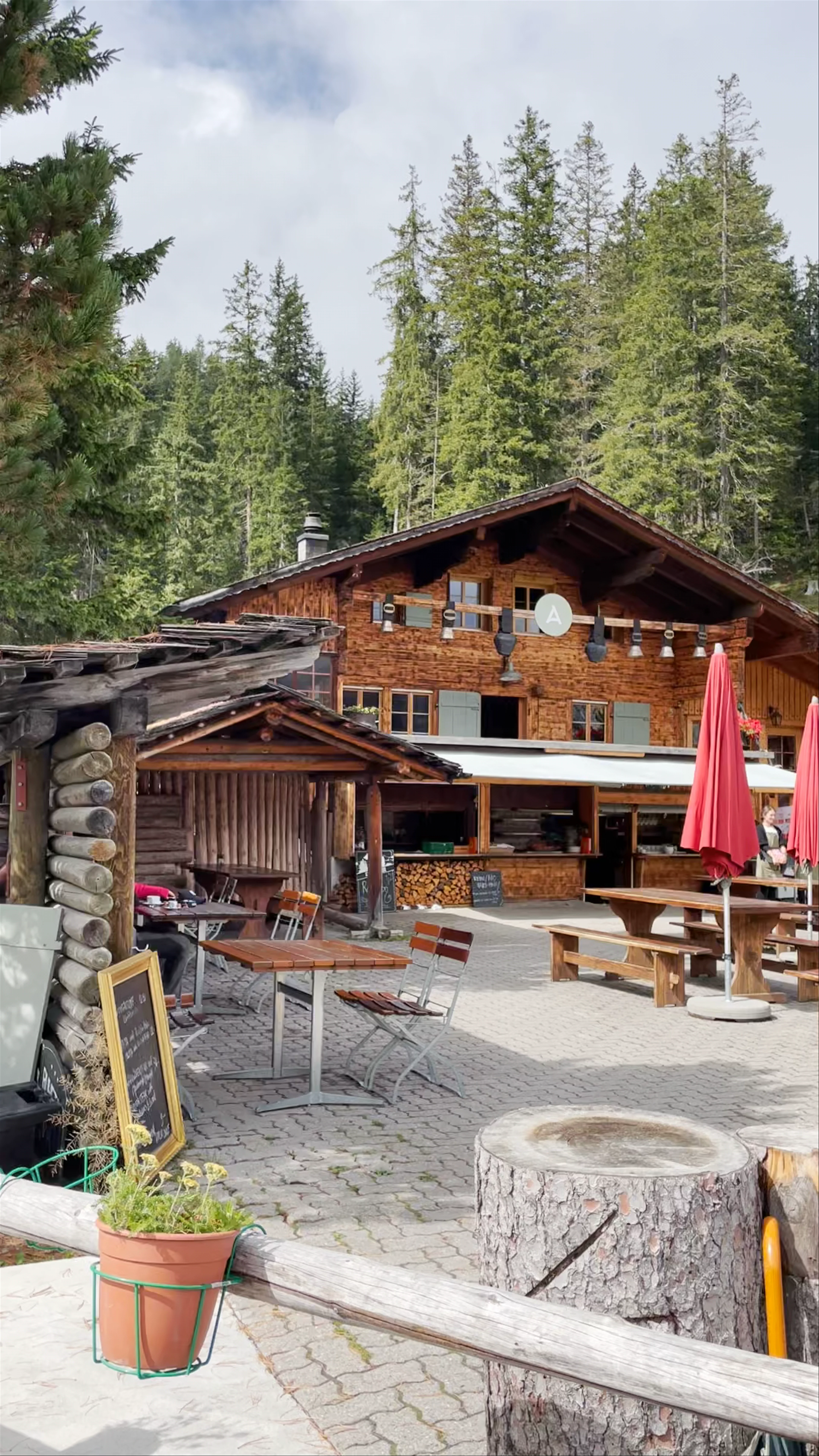 Berghotel Oeschinensee