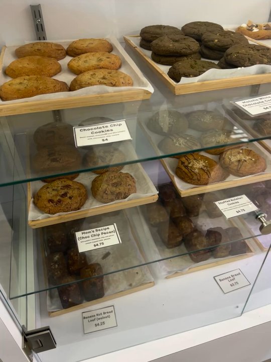 Pan Pan - Cookie display case - Bakeries Near Me - Pantego, Texas