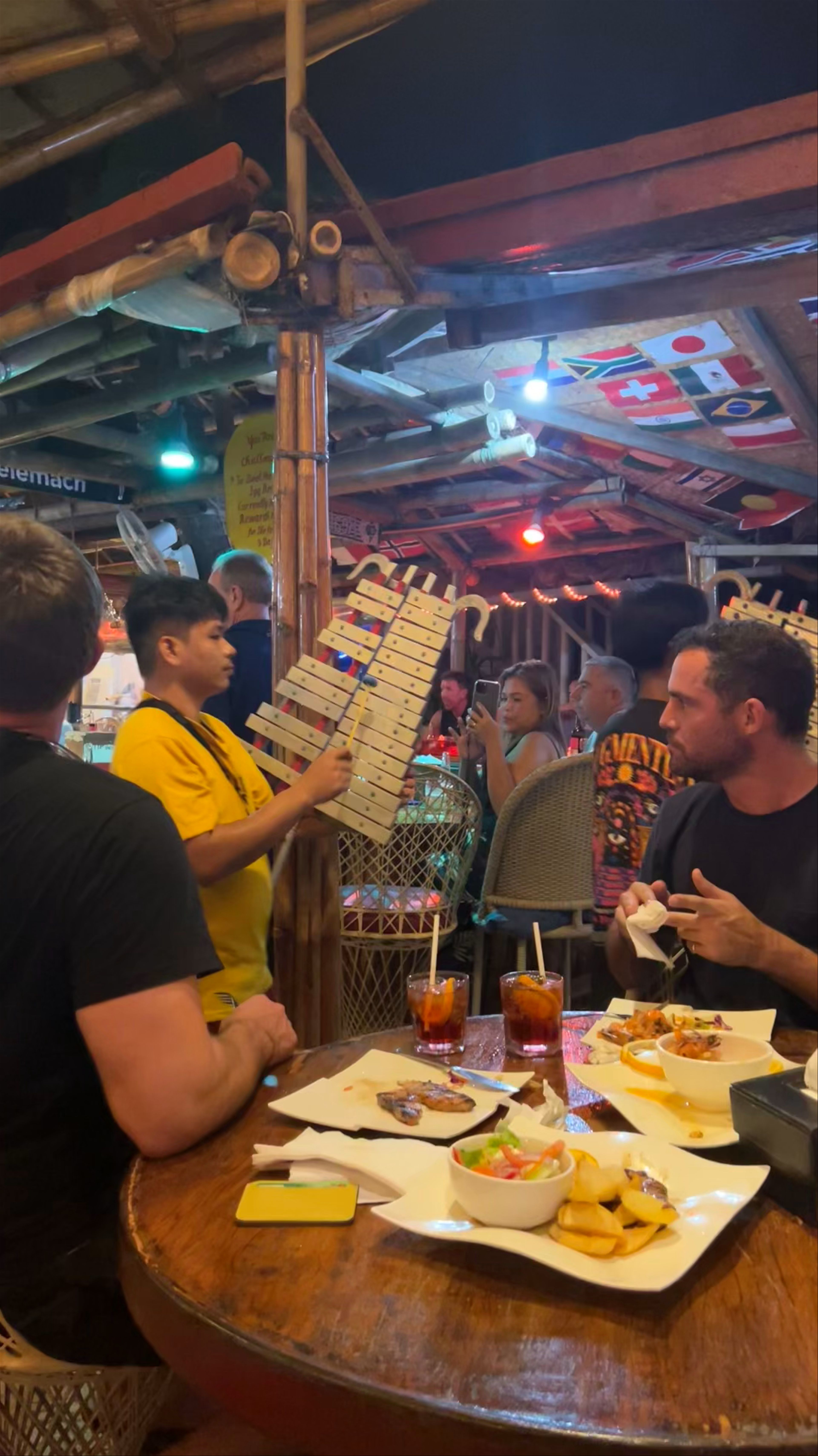 Nigi Nigi Nu Noos Station 2 Boracay