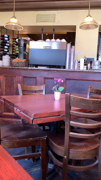 3rd Coast Cafe - Indoor ambiance - Breakfast & Brunch Near Me - Chicago, Illinois