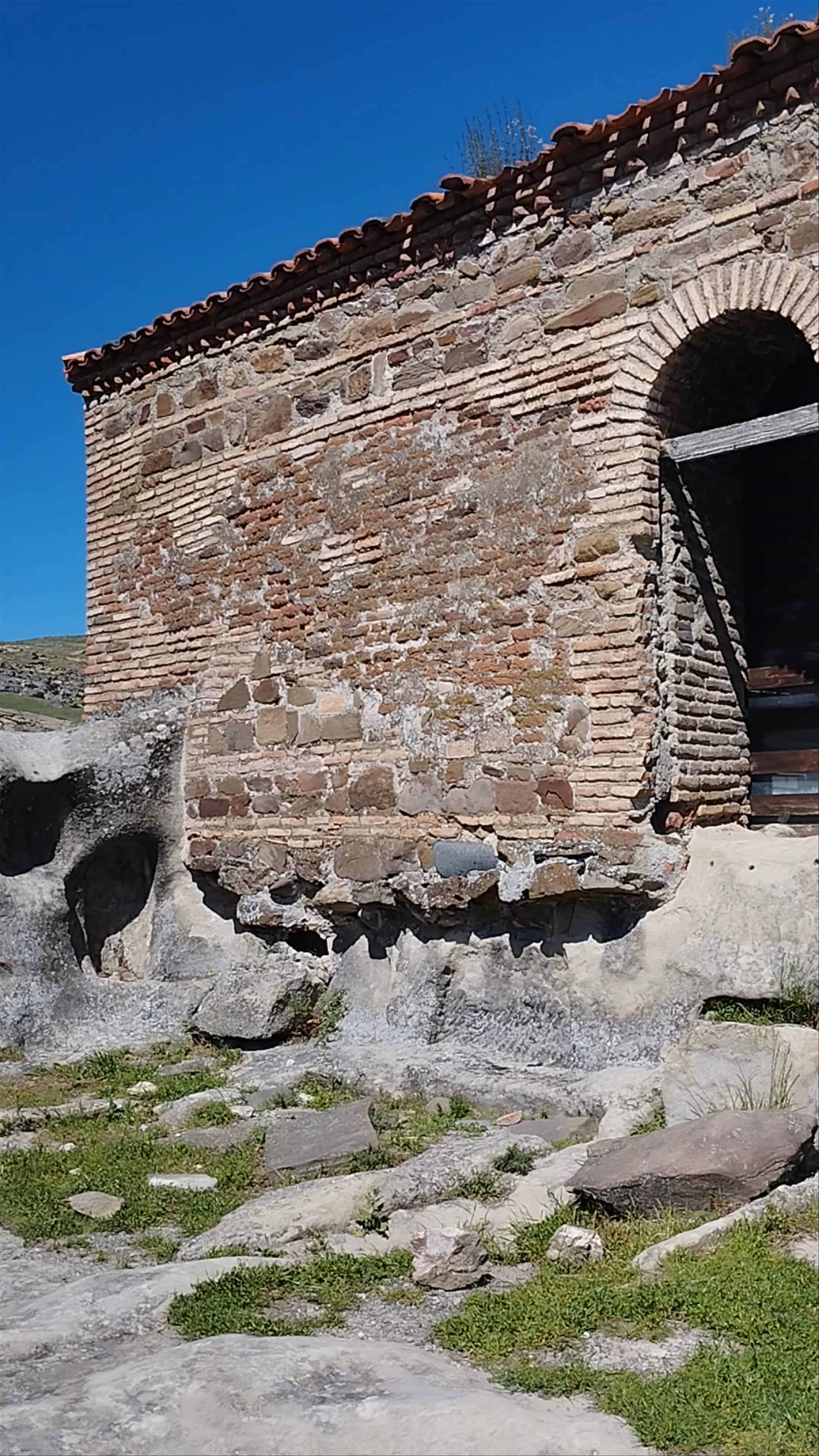 Astuzamen at Uplistsikhe: Ancient Rock-Cut Wonders in Kvakhvreli, Georgia