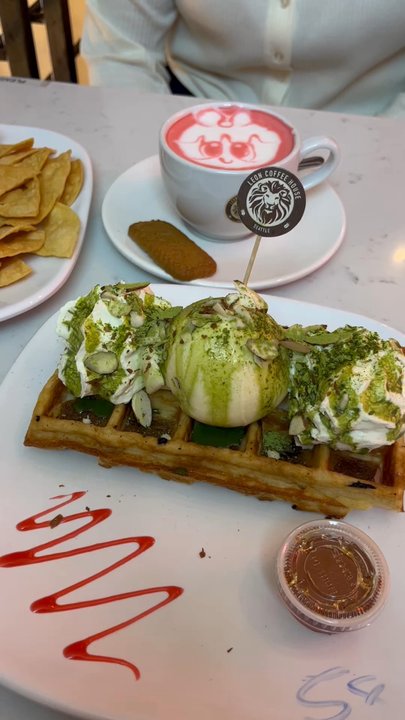 Leon Coffee House - matcha waffle - Coffee & Tea Near Me - Seattle, Washington