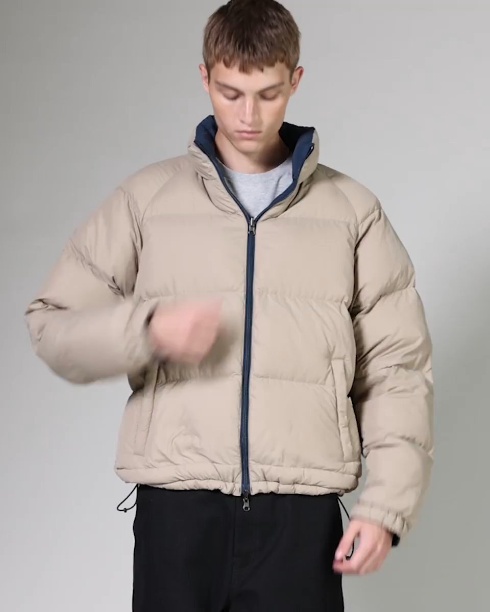 NANGA x Highsnobiety HS05 – Reversible Down Jacket Navy/Beige - Down Jackets - Brown/Beige - Video 3