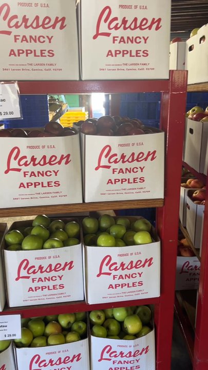 Larsen Apple Barn - Fruits & Veggies Near Me - Camino, California