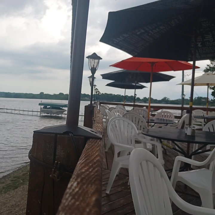 Dockers Restaurant - American Near Me - Fox Lake, Illinois
