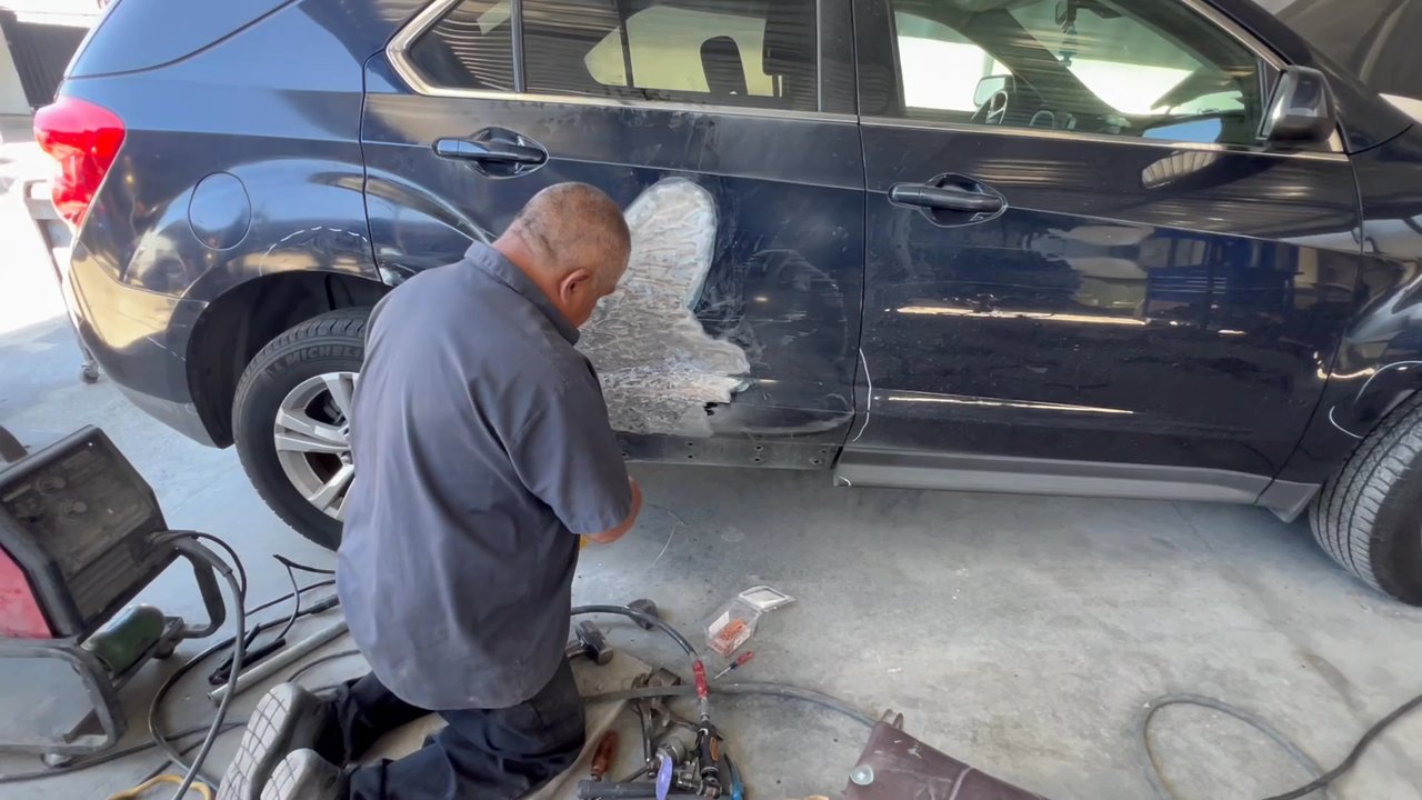 Moon Auto Collision - Body Shops Near Me - Pomona, California