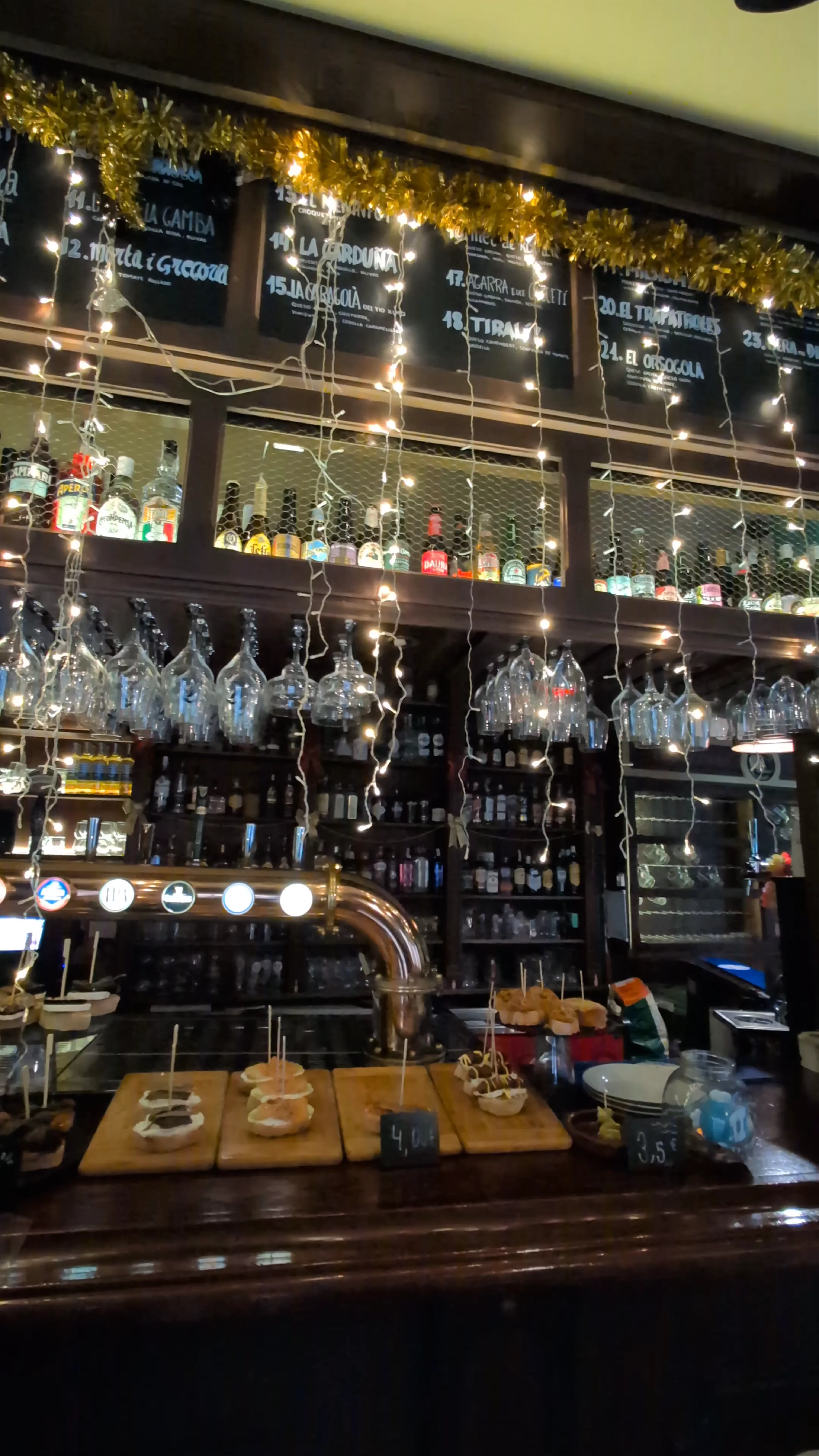 The Lounge, Carrer de l'Estamenyeria Vella, València