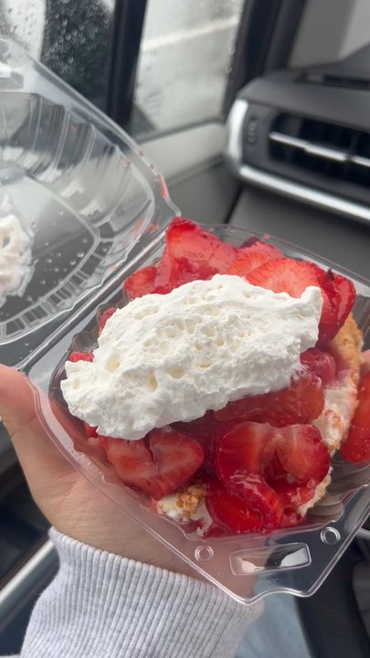 Strawberry Shack - strawberry shortcake - Desserts Near Me - Carlsbad, California