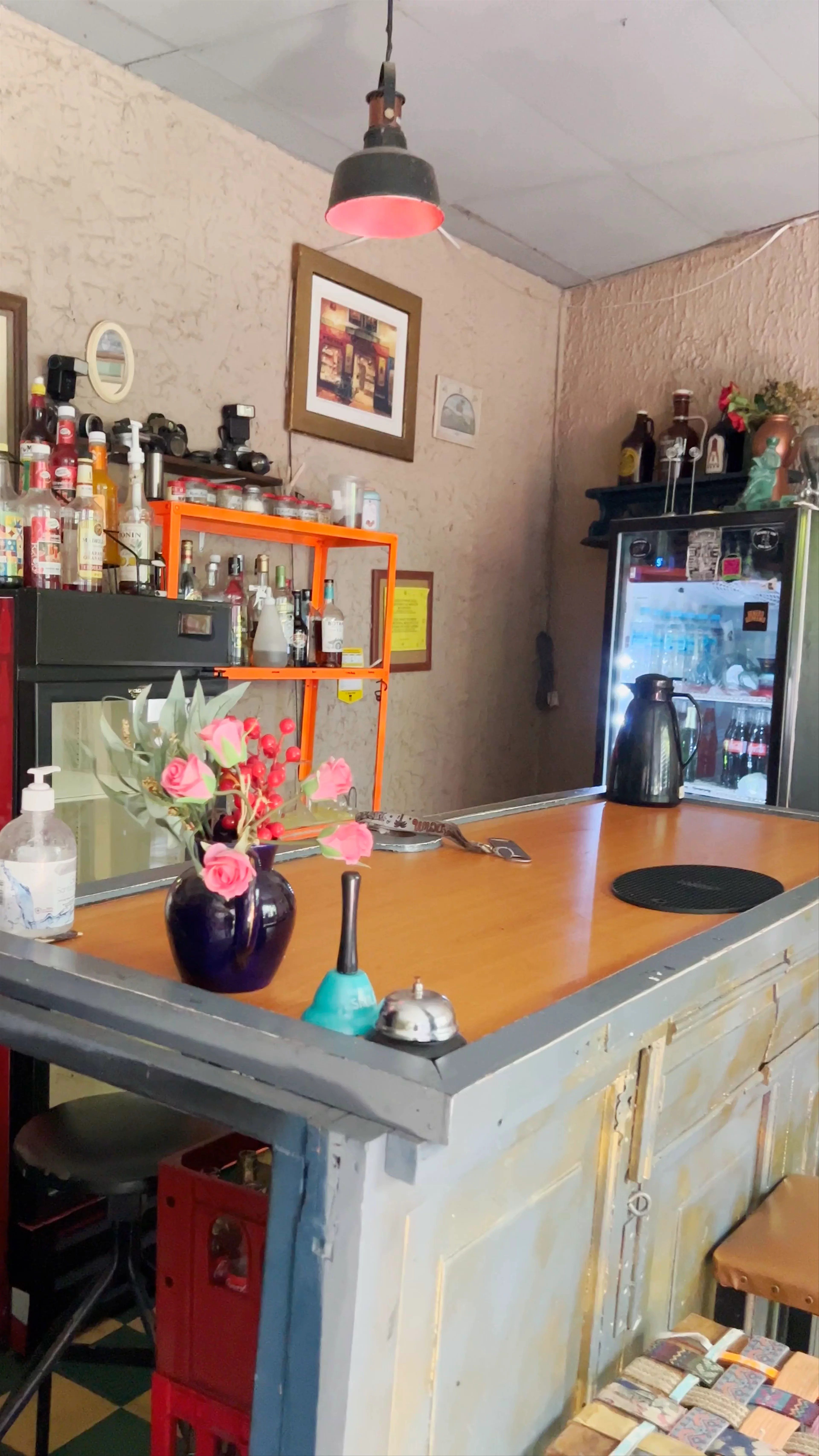 Hotel Brunette, entre 1ª Y, 4a Calle Oriente