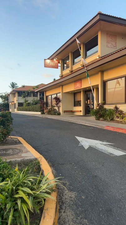 Isana - Sushi Bars Near Me - Kihei, Hawaii