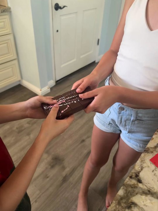 Fleur de Cocoa - Dubai chocolate snap! - Bakeries Near Me - Los Gatos, California