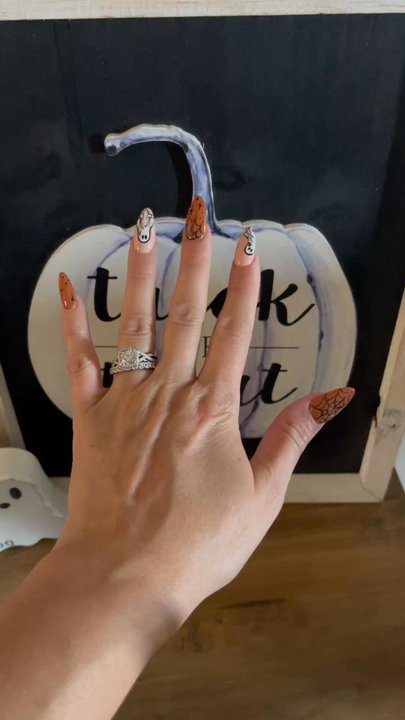 Sachi Nail Bar - Nail Salons Near Me - St. Charles, Illinois