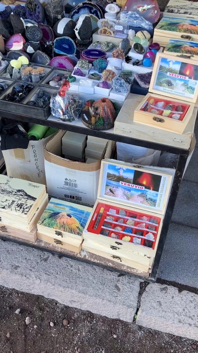 Mount Vesuvius - Landmarks & Historical Buildings Near Me