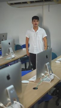 Acelere sua carreira com com cursos e especializações