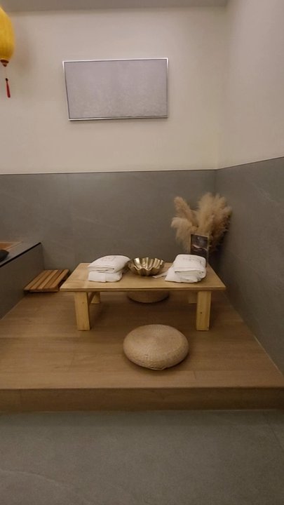 Lumi Spa and Cafe - Cherry blossom room - Day Spas Near Me - Markham, Ontario