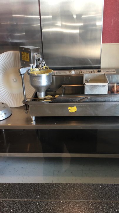 Duck Donuts - Making some fresh Duck Donuts! - Donuts Near Me - Kitty Hawk, North Carolina