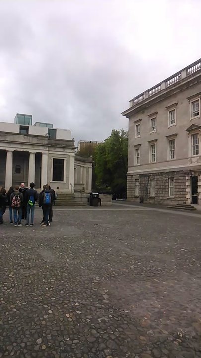 Trinity College Dublin - 360° Panorama vom Gelände der Universität - Colleges & Universities Near Me - Dublin, D