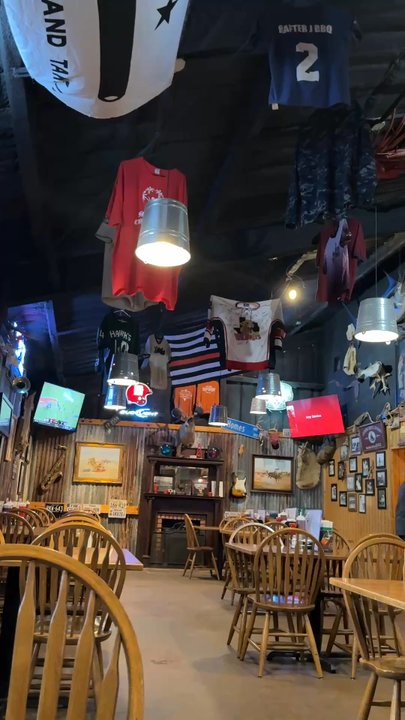 Rafter J BBQ & Cajun Eats - Interior is cute stereotypical Texan - Cajun/Creole Near Me - Iowa Park, Texas