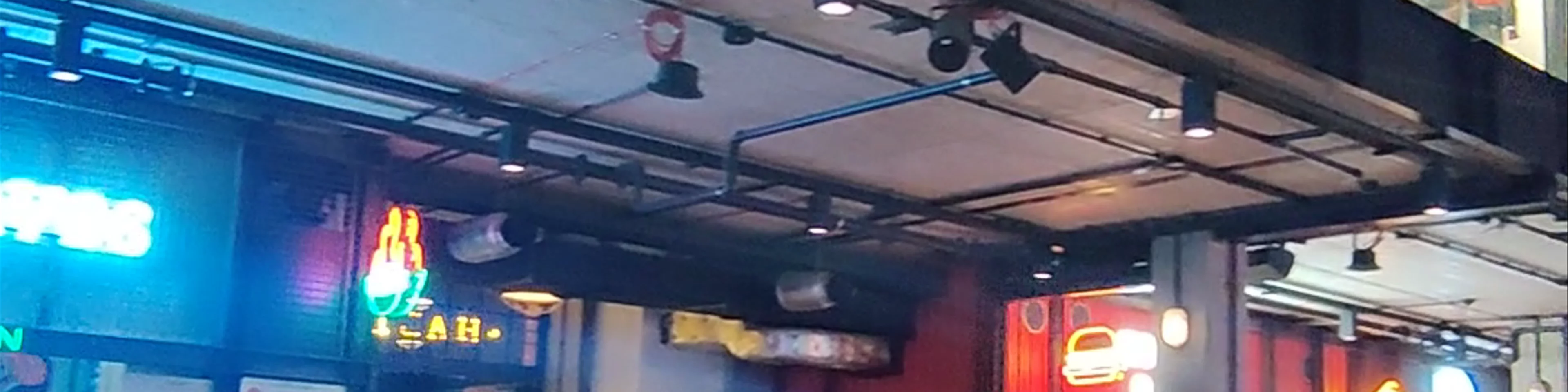Food Hall Elektrownia Powiśle