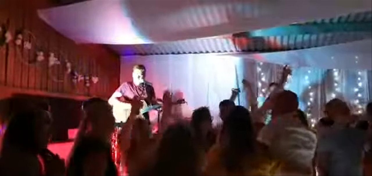 The Sidekicks - Don't Look Back In Anger - video