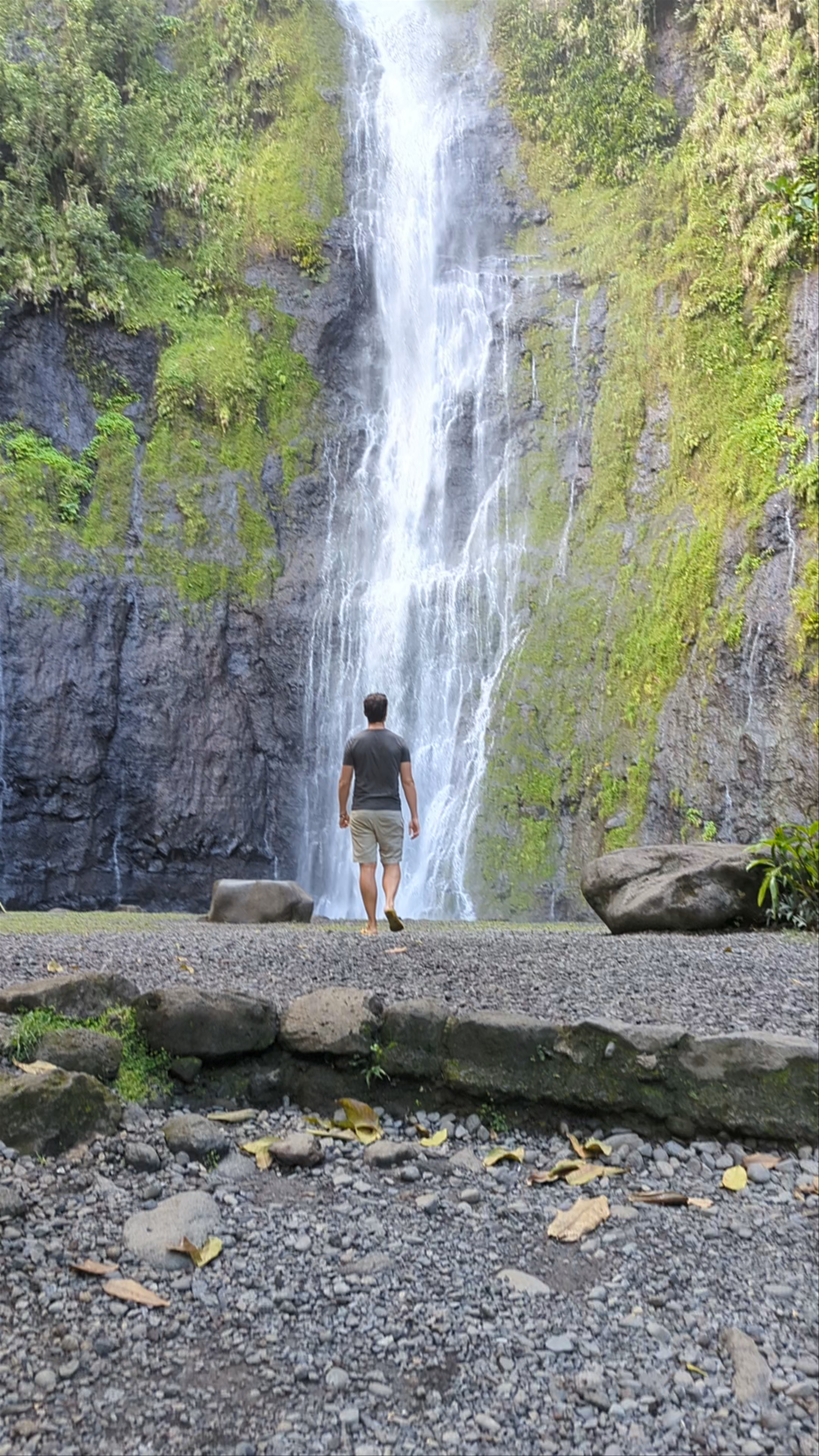 Fa'aruma'i Waterfalls