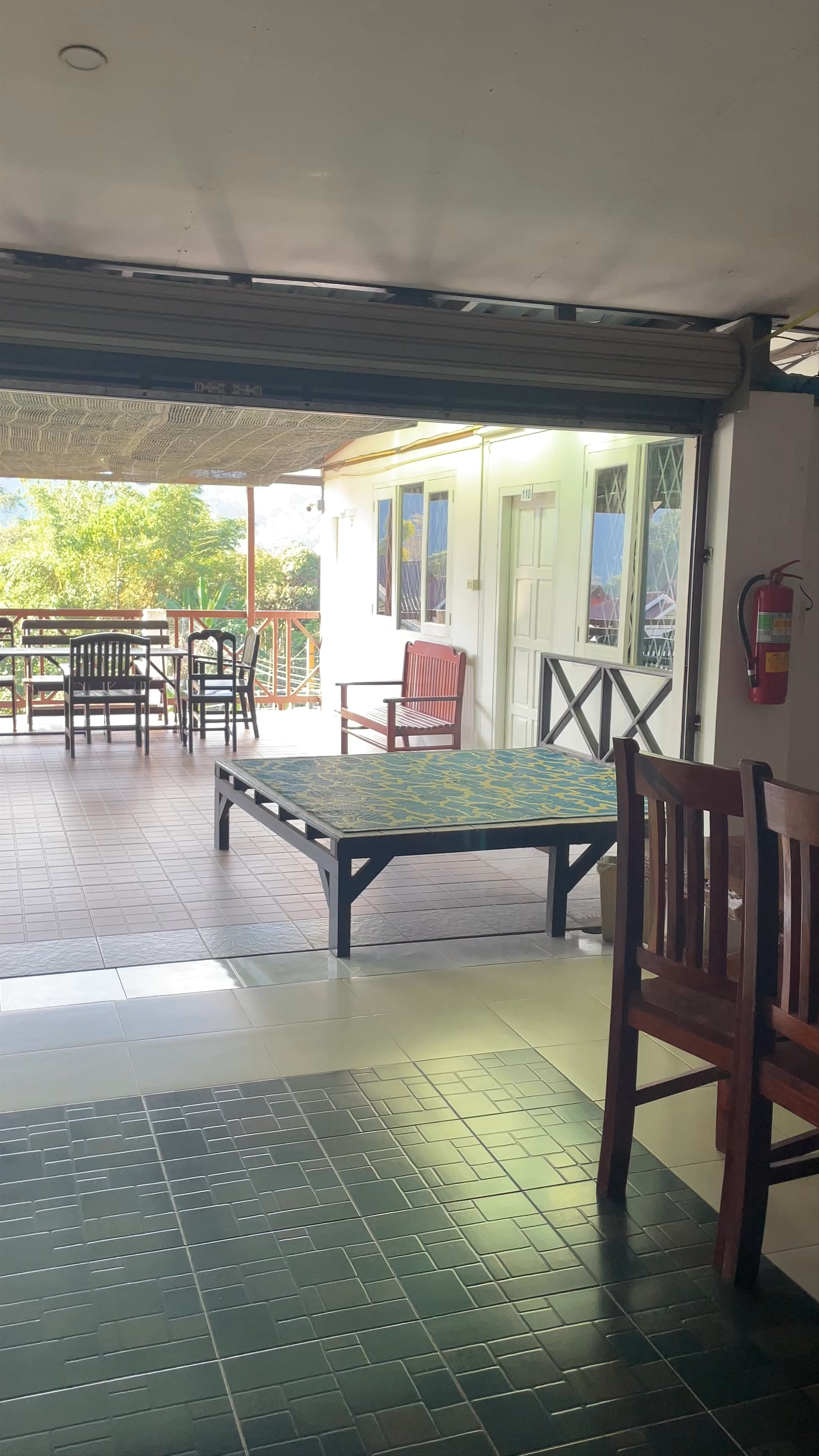 Domon Guesthouse: Tranquil Stay in Vang Vieng, Laos
