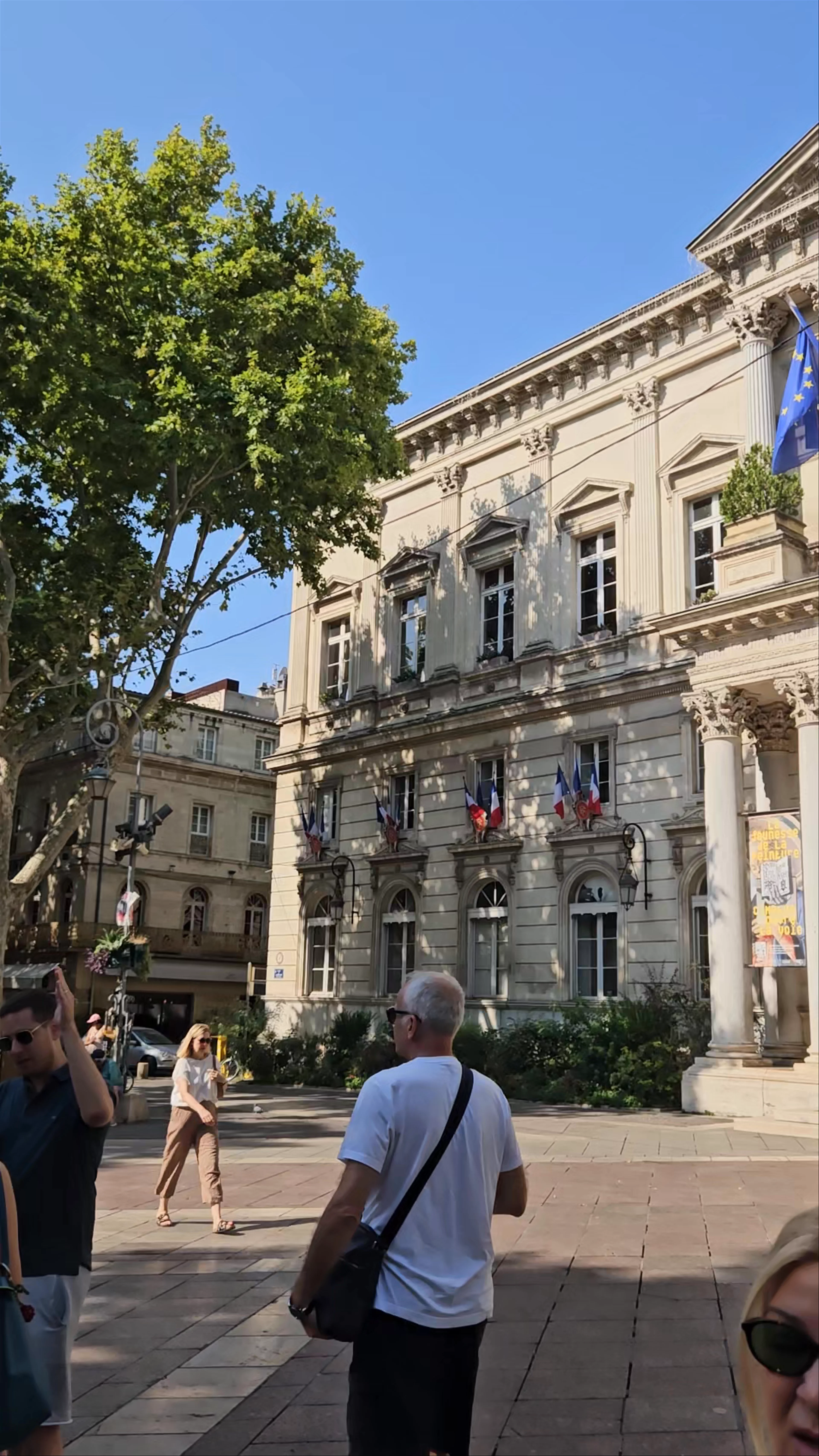 Brasserie de l'Hôtel de ville, Place de l'Horloge