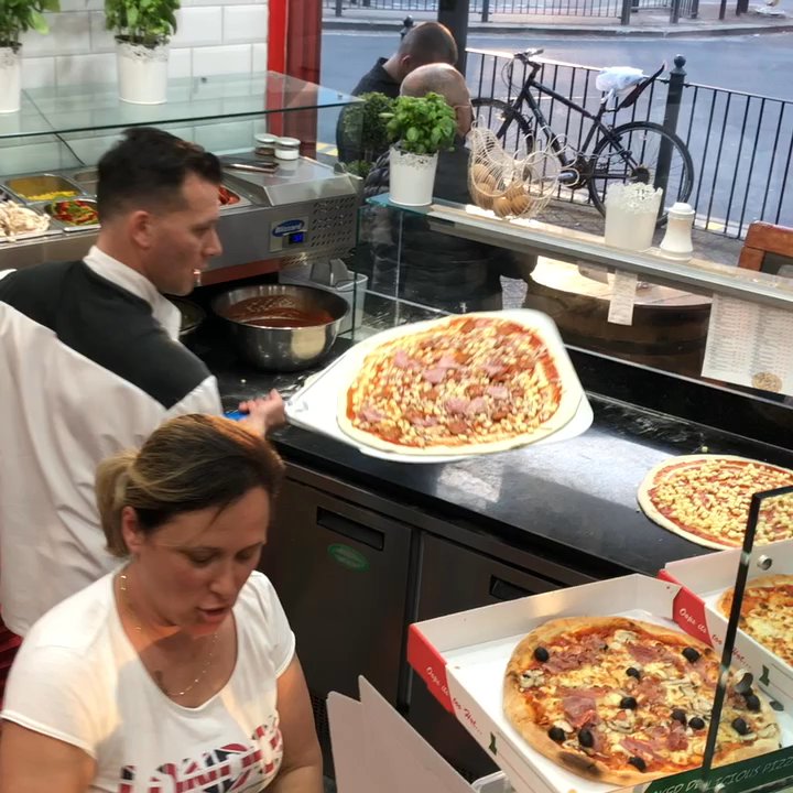 Pizza Amore - Fast Food Near Me - London, XGL