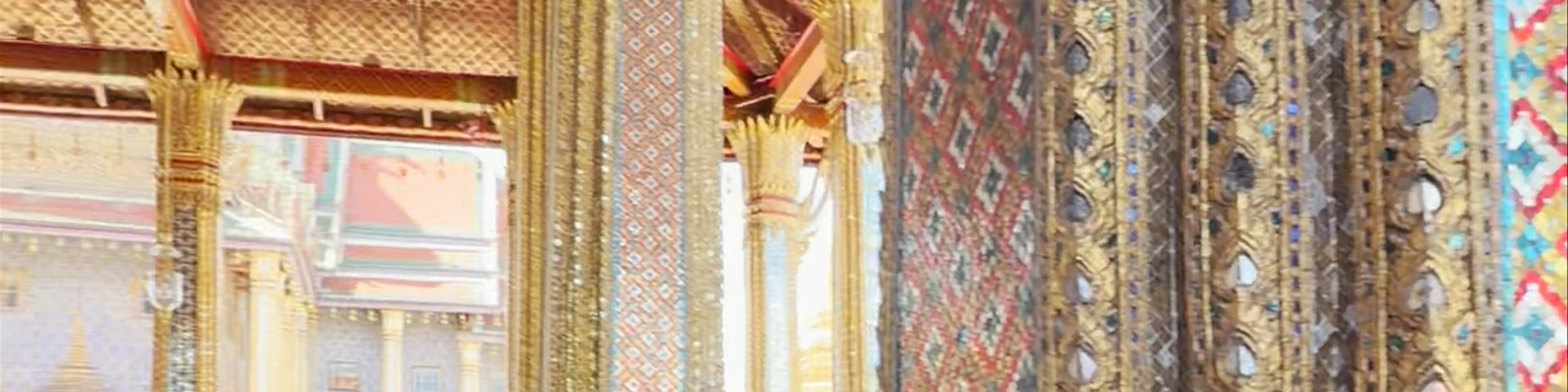 Temple of the Emerald Buddha - Wat Phra Si Rattana Satsadaram / Wat Phra Kaew