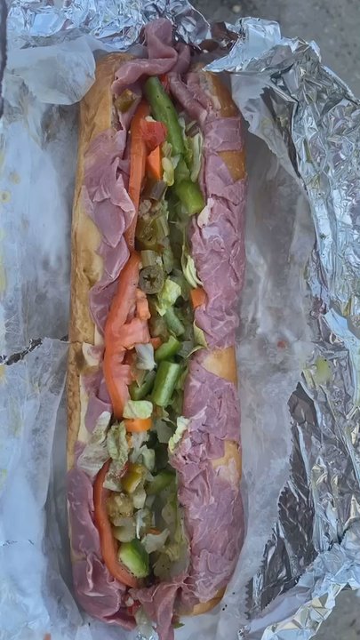 Hollywood Deli - Sandwiches Near Me - Chicago, Illinois