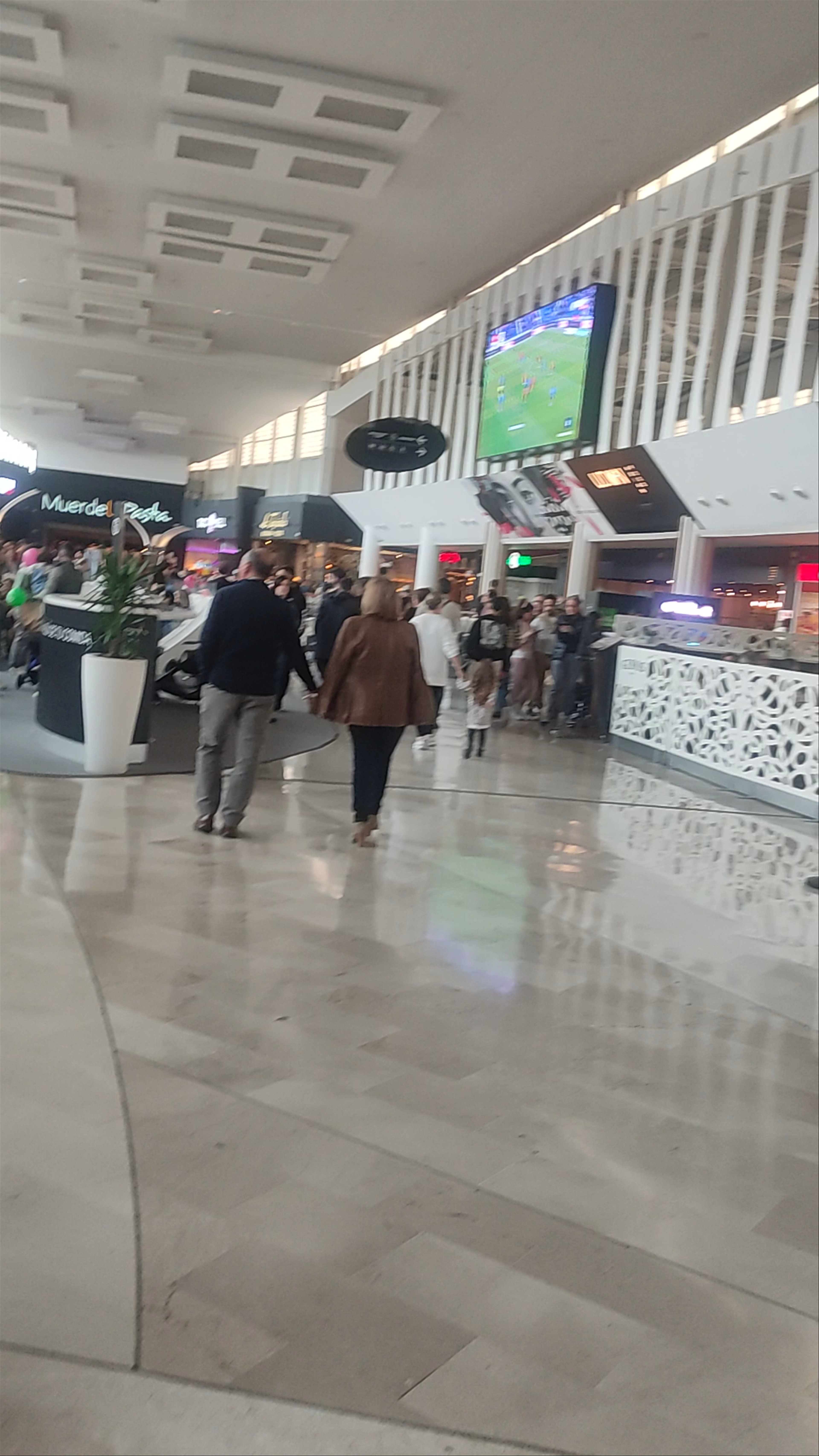 Centro Comercial Nueva Condomina: Vibrant Shopping and Dining in Murcia
