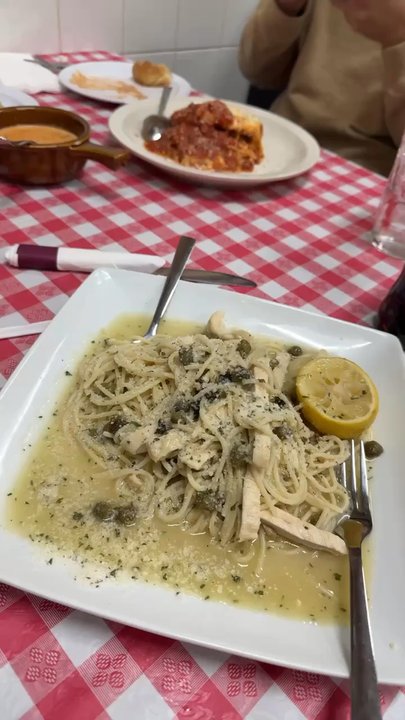 Castellos Pizza & Pasta - Pizza Near Me - Garland, Texas