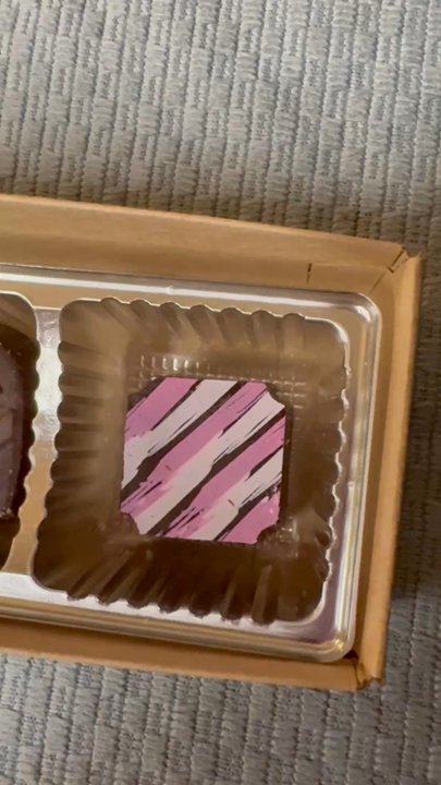 The Chocolate Bar Davis - Beautiful hand made small batch chocolates! Good to gift or eat solo. - Desserts Near Me - Davis, California