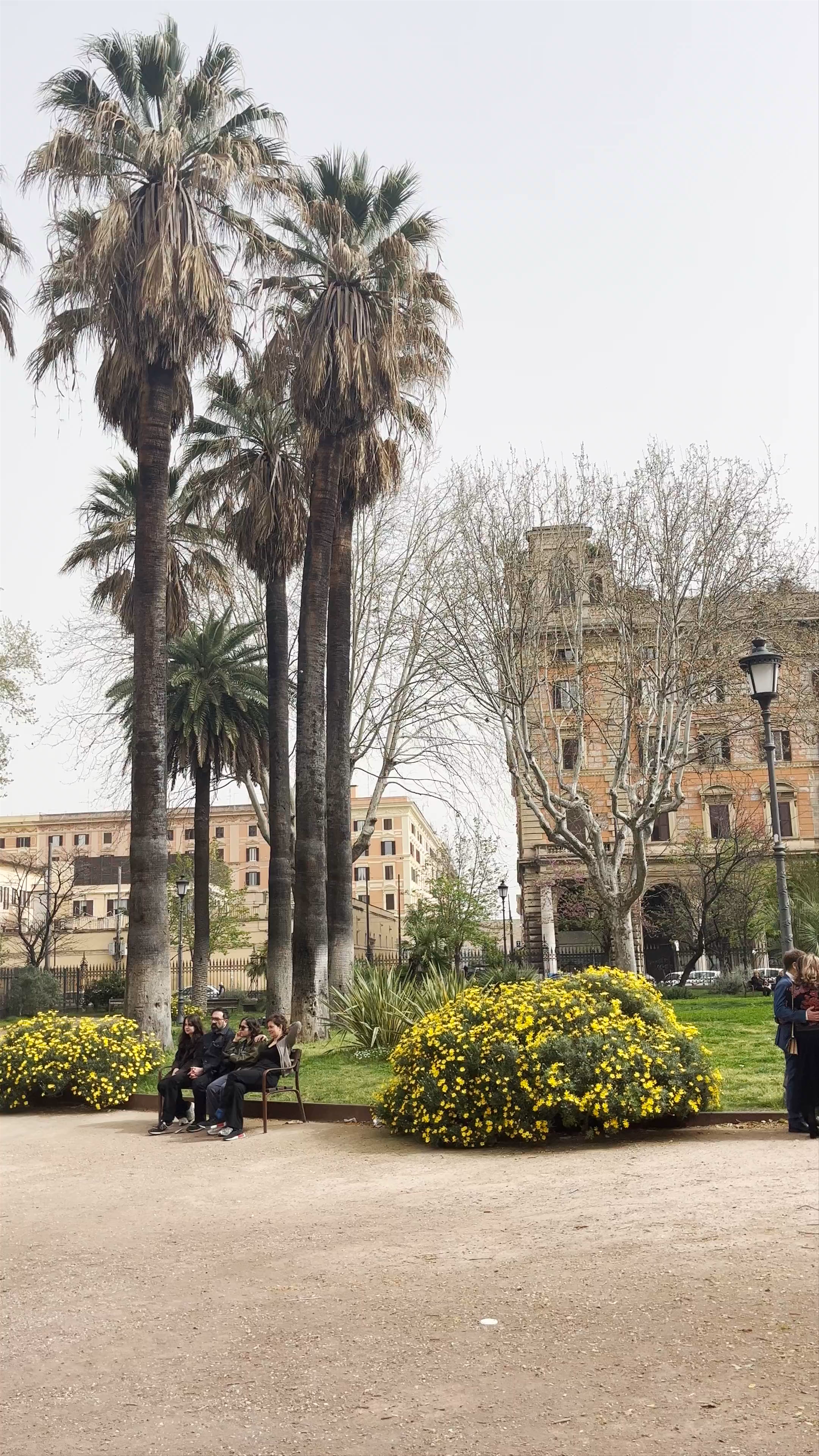 Giardini Nicola Calipari: Serene Urban Oasis in Rome