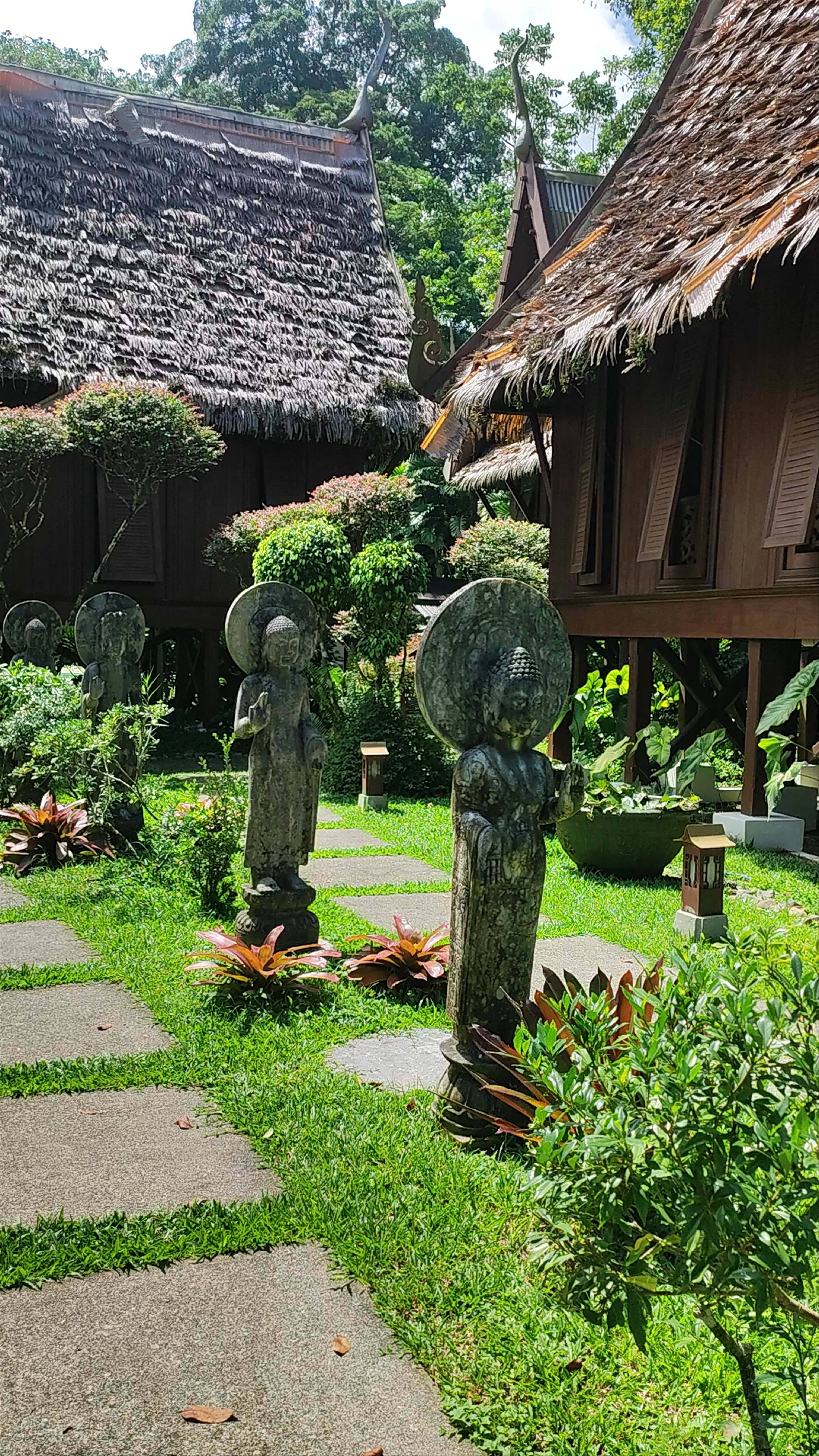 Lanna Ban Hotel