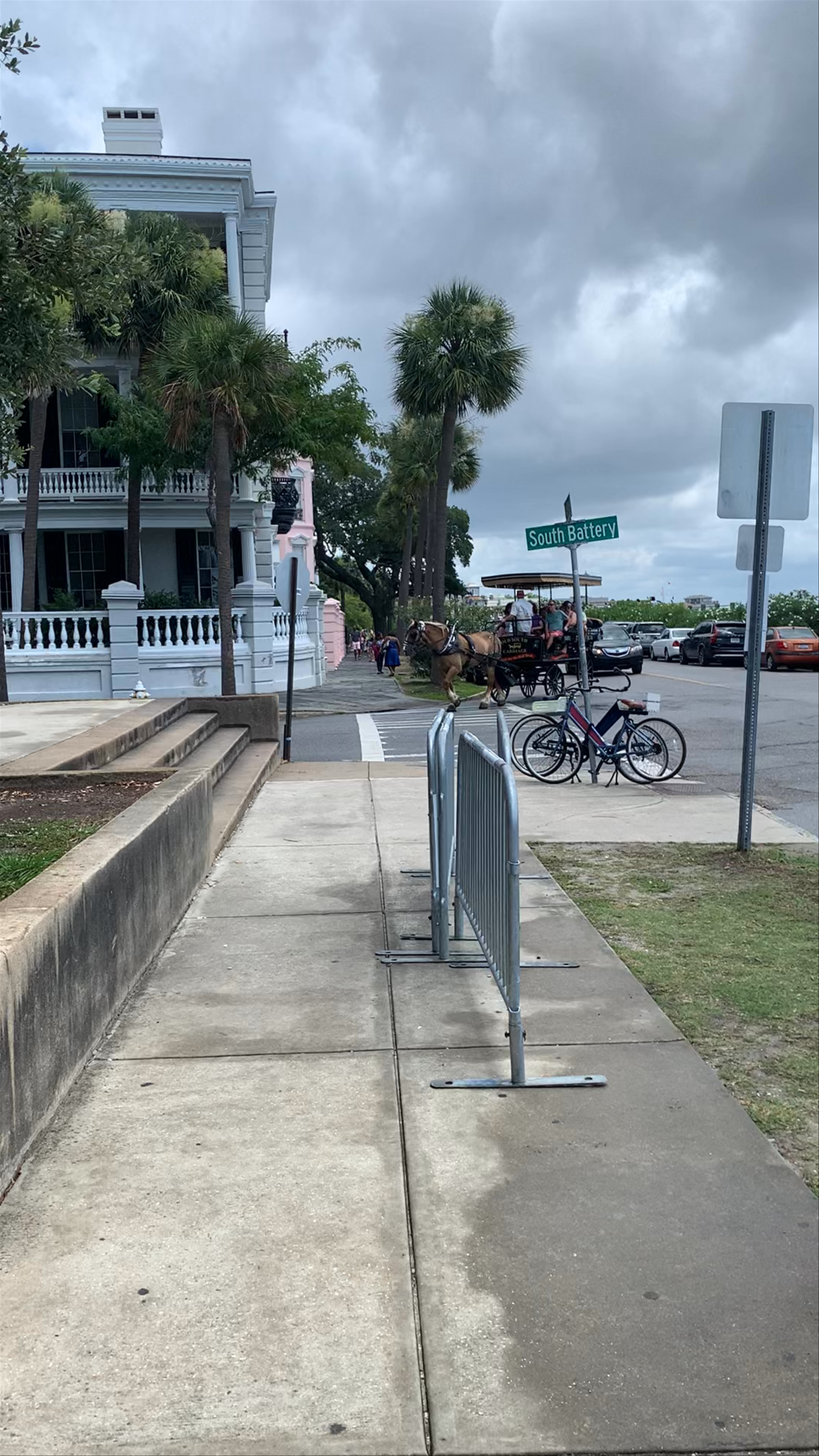Historic Charleston: Horse-Drawn Carriage Ride on South Battery