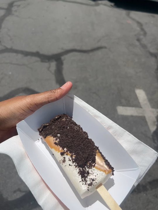 DipDee Stix - Vanilla, cookie butter and Oreo - Gelato Near Me - Reno, Nevada