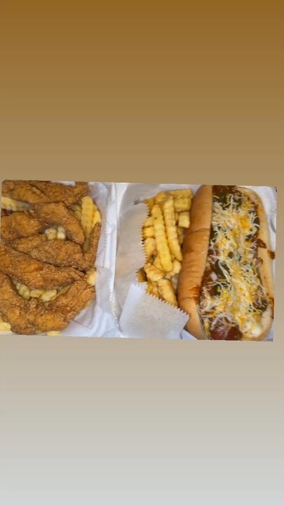 Blue Bubble - Small fish plate and chili dog - Bubble Tea Near Me - Zachary, Louisiana