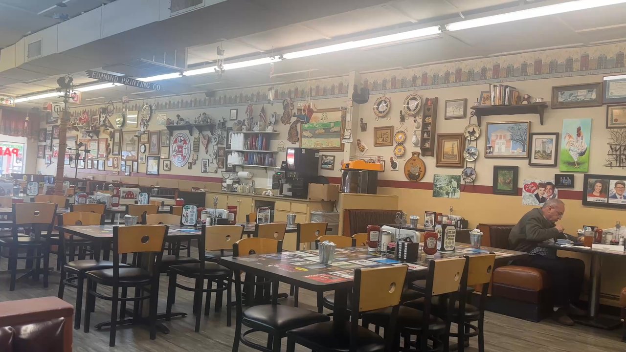 Around the Corner Restaurant - Inside view of the restaurant - Diners Near Me - Edmond, Oklahoma
