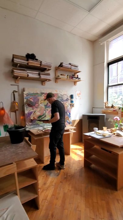 Happy Medium - a video of one of the Large Canvas experience setups - Art Classes Near Me - New York, New York