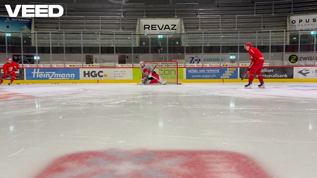 Matteo Castella Goalkeeper training for EHC Visp - Swiss League