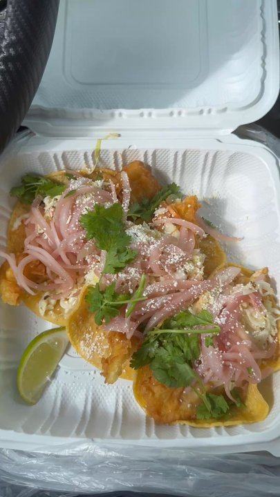 Hamada General Store - Fish tacos - Salad Near Me - Honolulu, Hawaii
