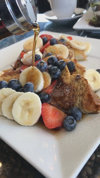 Toast Cafe - Challah French toast - Cafes Near Me - Sherman Oaks, California