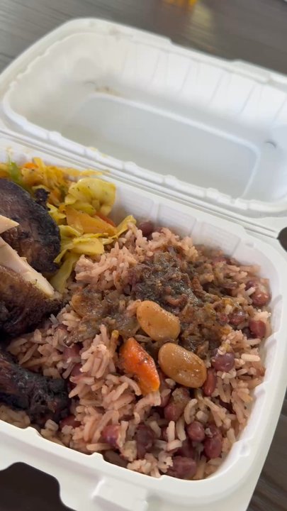 Islanders Jerk - Food Trucks Near Me - Hollywood, Florida