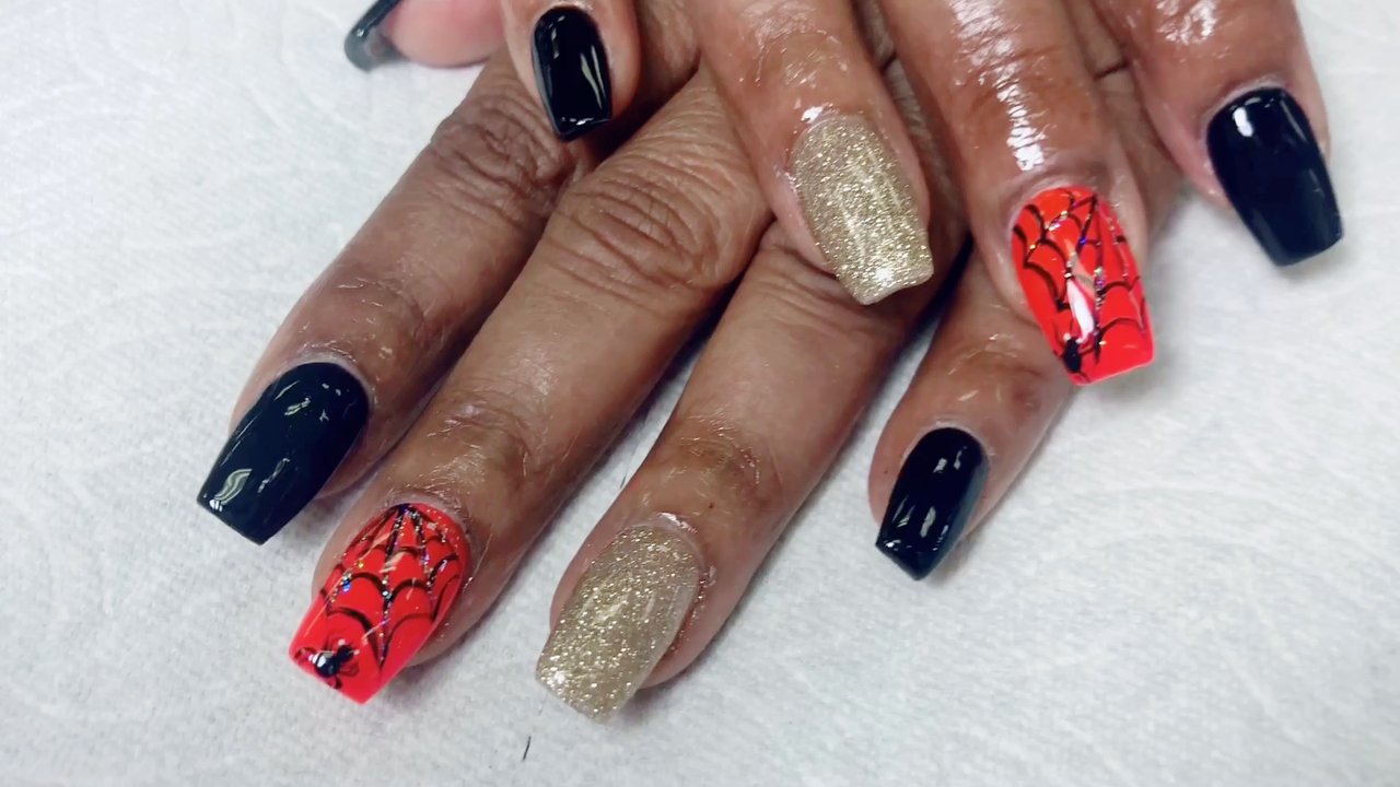 M & T Nails - Nail Salons Near Me - Bellingham, Washington